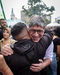 “El peronismo tiene que volver al barrio” dijo Abal Medina en su recorrida por el Bajo&nbsp;Flores