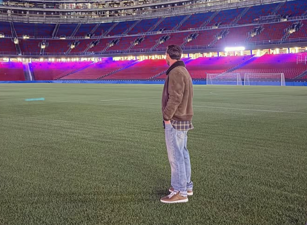Messi visita el Camp Nou y lanza un guiño al Barça: “Ojalá algún día pueda&nbsp;volver”